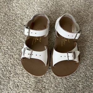 Saltwater toddler girls sandals